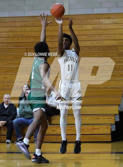 Thumbnail 3 in St. Anthony's vs. Brooklyn Law & Tech (New York Holiday Invitational) photogallery.