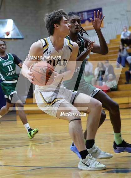 Thumbnail 3 in St. Anthony's vs. Brooklyn Law & Tech (New York Holiday Invitational) photogallery.