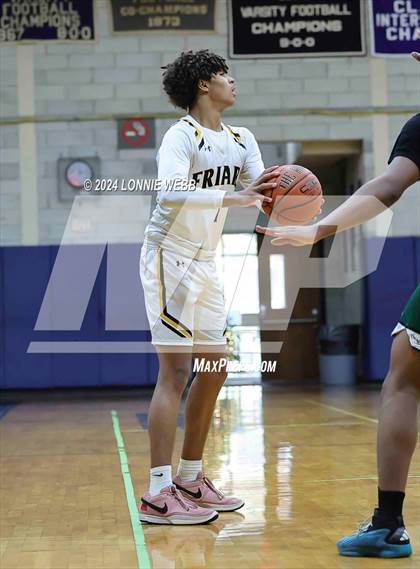 Thumbnail 1 in St. Anthony's vs. Brooklyn Law & Tech (New York Holiday Invitational) photogallery.