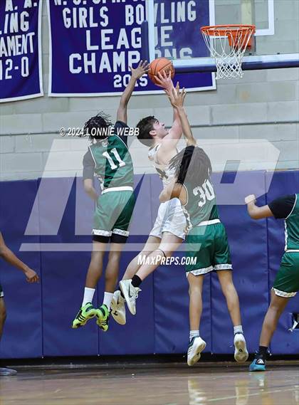 Thumbnail 2 in St. Anthony's vs. Brooklyn Law & Tech (New York Holiday Invitational) photogallery.