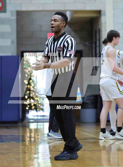 Thumbnail 1 in St. Anthony's vs. Brooklyn Law & Tech (New York Holiday Invitational) photogallery.