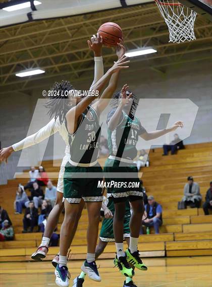 Thumbnail 2 in St. Anthony's vs. Brooklyn Law & Tech (New York Holiday Invitational) photogallery.
