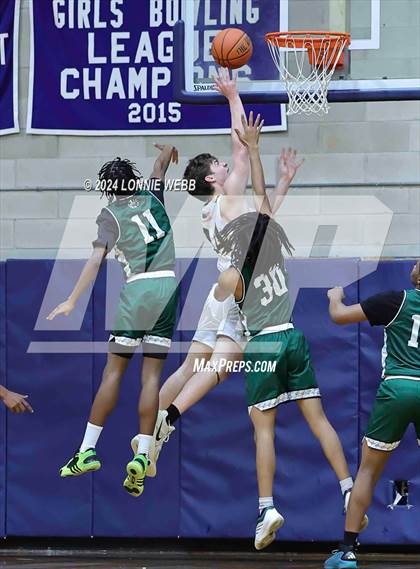 Thumbnail 3 in St. Anthony's vs. Brooklyn Law & Tech (New York Holiday Invitational) photogallery.