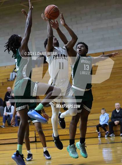 Thumbnail 3 in St. Anthony's vs. Brooklyn Law & Tech (New York Holiday Invitational) photogallery.