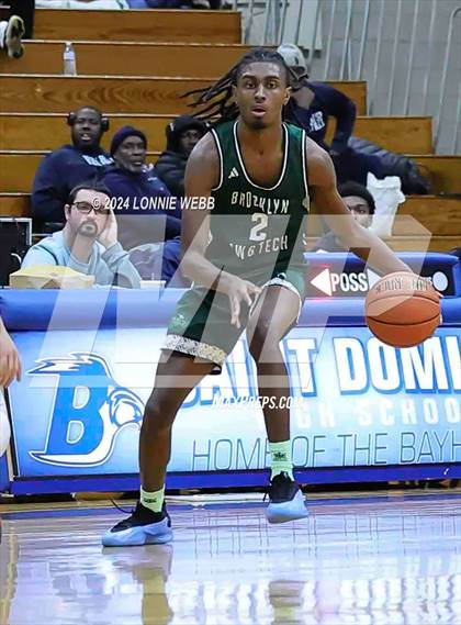 Thumbnail 2 in St. Anthony's vs. Brooklyn Law & Tech (New York Holiday Invitational) photogallery.