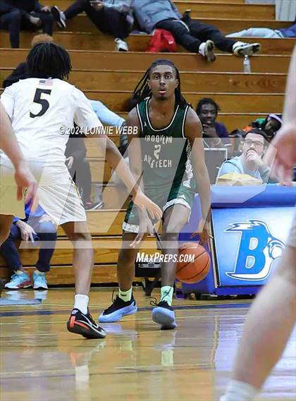 Thumbnail 2 in St. Anthony's vs. Brooklyn Law & Tech (New York Holiday Invitational) photogallery.