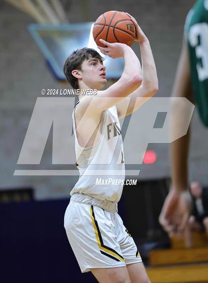 Thumbnail 1 in St. Anthony's vs. Brooklyn Law & Tech (New York Holiday Invitational) photogallery.