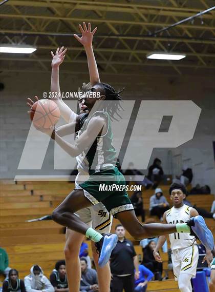 Thumbnail 1 in St. Anthony's vs. Brooklyn Law & Tech (New York Holiday Invitational) photogallery.