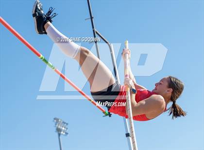 Thumbnail 3 in Skyridge Tri Meet (Pole Vault)  photogallery.