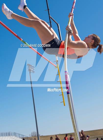 Thumbnail 1 in Skyridge Tri Meet (Pole Vault)  photogallery.