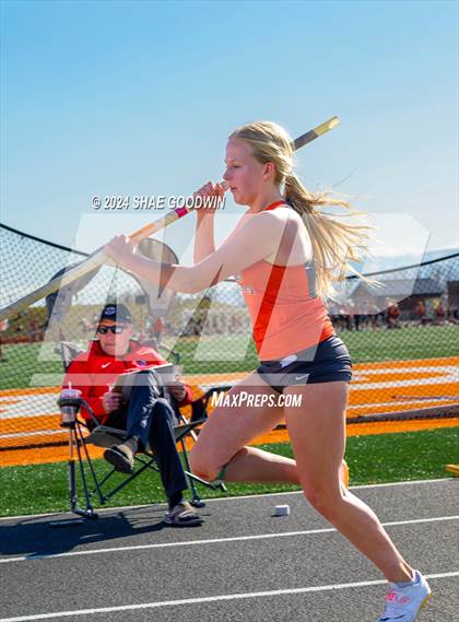 Thumbnail 2 in Skyridge Tri Meet (Pole Vault)  photogallery.