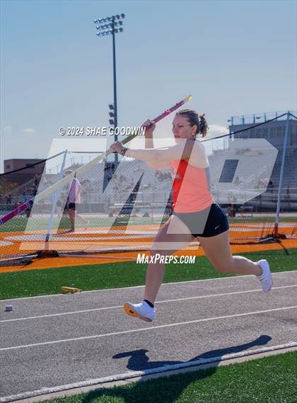 Thumbnail 1 in Skyridge Tri Meet (Pole Vault)  photogallery.