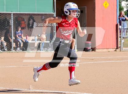 Thumbnail 3 in Elizabeth @ Sand Creek photogallery.