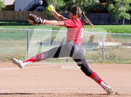 Thumbnail 2 in Elizabeth @ Sand Creek photogallery.