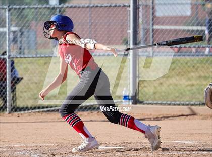 Thumbnail 2 in Elizabeth @ Sand Creek photogallery.