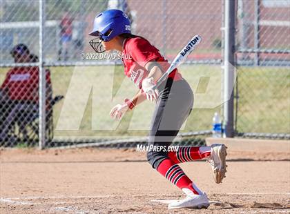 Thumbnail 2 in Elizabeth @ Sand Creek photogallery.