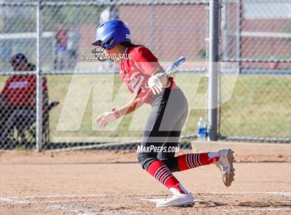 Thumbnail 1 in Elizabeth @ Sand Creek photogallery.