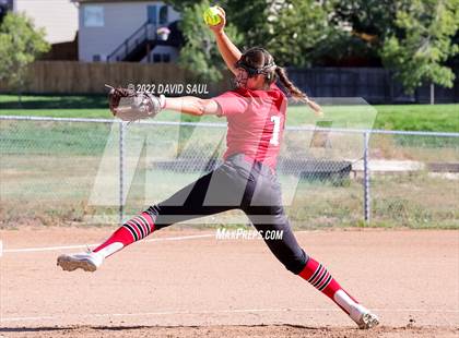Thumbnail 1 in Elizabeth @ Sand Creek photogallery.
