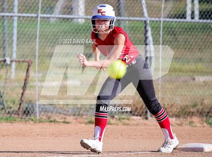 Thumbnail 2 in Elizabeth @ Sand Creek photogallery.