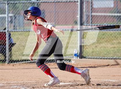 Thumbnail 3 in Elizabeth @ Sand Creek photogallery.