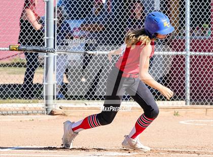 Thumbnail 1 in Elizabeth @ Sand Creek photogallery.