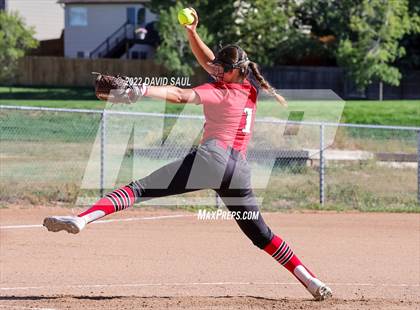Thumbnail 1 in Elizabeth @ Sand Creek photogallery.