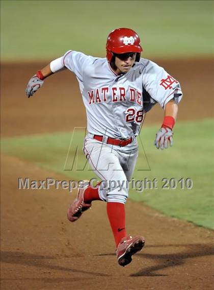 Thumbnail 2 in Mater Dei vs. Royal (CIF SS D1 Playoffs) photogallery.