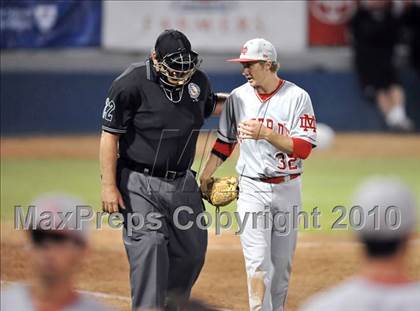 Thumbnail 2 in Mater Dei vs. Royal (CIF SS D1 Playoffs) photogallery.