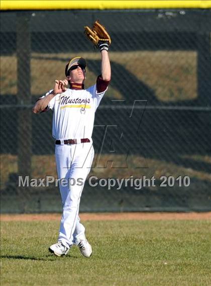 Thumbnail 3 in Hoover vs. Madison Academy photogallery.