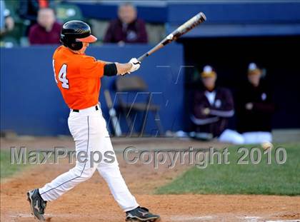 Thumbnail 2 in Hoover vs. Madison Academy photogallery.