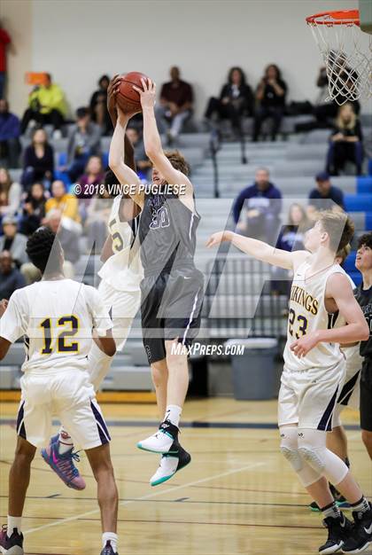 Thumbnail 1 in Camarillo vs. Campbell Hall (2018 Burbank Bulldog Tournament Final) photogallery.