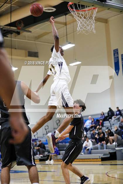 Thumbnail 1 in Camarillo vs. Campbell Hall (2018 Burbank Bulldog Tournament Final) photogallery.