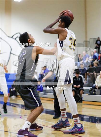 Thumbnail 3 in Camarillo vs. Campbell Hall (2018 Burbank Bulldog Tournament Final) photogallery.