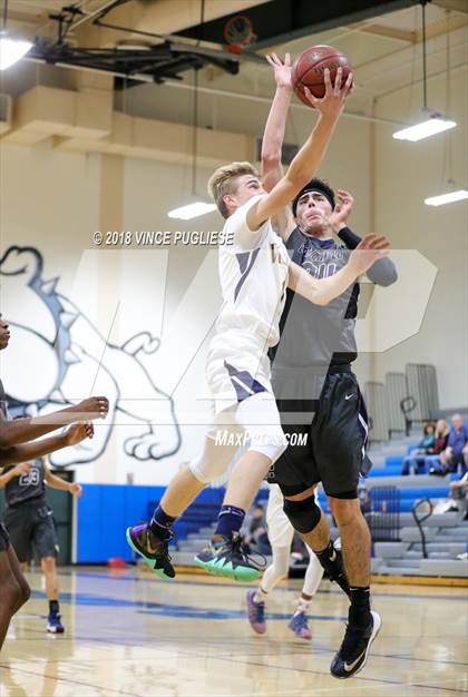 Thumbnail 1 in Camarillo vs. Campbell Hall (2018 Burbank Bulldog Tournament Final) photogallery.