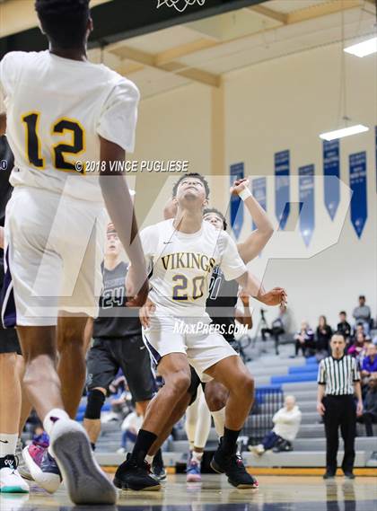 Thumbnail 3 in Camarillo vs. Campbell Hall (2018 Burbank Bulldog Tournament Final) photogallery.