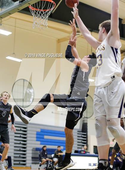 Thumbnail 1 in Camarillo vs. Campbell Hall (2018 Burbank Bulldog Tournament Final) photogallery.