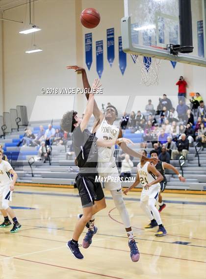 Thumbnail 3 in Camarillo vs. Campbell Hall (2018 Burbank Bulldog Tournament Final) photogallery.