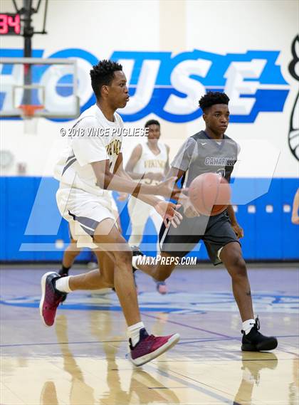 Thumbnail 1 in Camarillo vs. Campbell Hall (2018 Burbank Bulldog Tournament Final) photogallery.