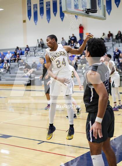 Thumbnail 3 in Camarillo vs. Campbell Hall (2018 Burbank Bulldog Tournament Final) photogallery.