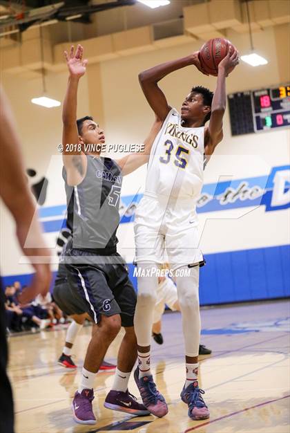 Thumbnail 2 in Camarillo vs. Campbell Hall (2018 Burbank Bulldog Tournament Final) photogallery.