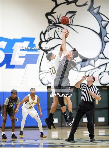 Thumbnail 2 in Camarillo vs. Campbell Hall (2018 Burbank Bulldog Tournament Final) photogallery.