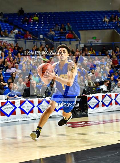 Thumbnail 1 in Izard County vs. Guy-Perkins (AAA 1A Final) photogallery.