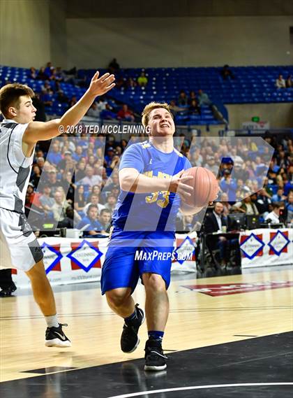 Thumbnail 3 in Izard County vs. Guy-Perkins (AAA 1A Final) photogallery.