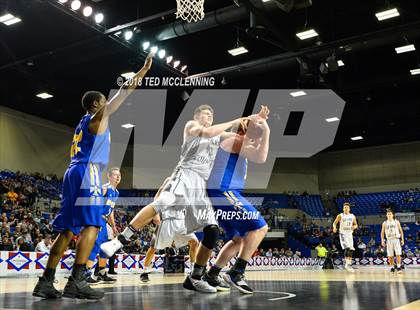 Thumbnail 3 in Izard County vs. Guy-Perkins (AAA 1A Final) photogallery.