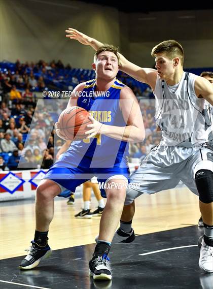 Thumbnail 1 in Izard County vs. Guy-Perkins (AAA 1A Final) photogallery.