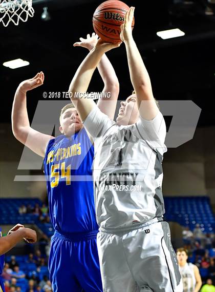 Thumbnail 2 in Izard County vs. Guy-Perkins (AAA 1A Final) photogallery.