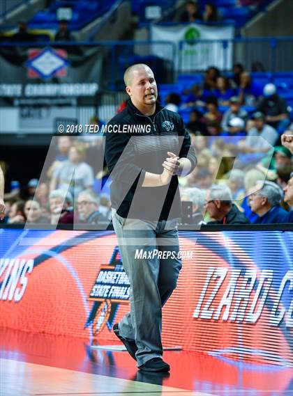 Thumbnail 1 in Izard County vs. Guy-Perkins (AAA 1A Final) photogallery.