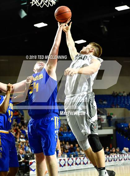 Thumbnail 2 in Izard County vs. Guy-Perkins (AAA 1A Final) photogallery.