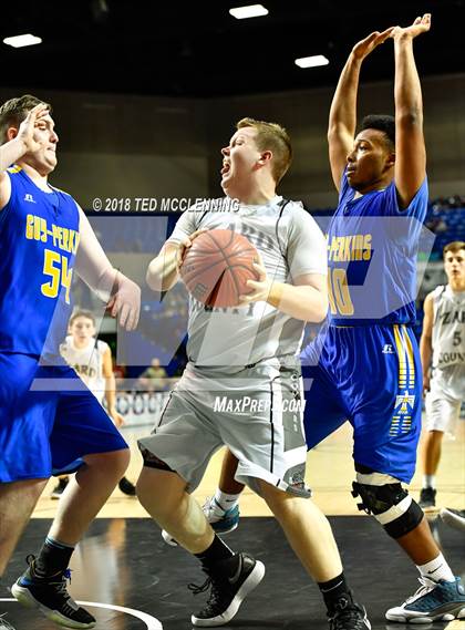 Thumbnail 3 in Izard County vs. Guy-Perkins (AAA 1A Final) photogallery.
