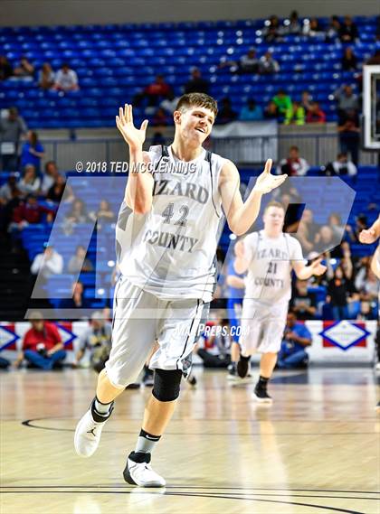 Thumbnail 1 in Izard County vs. Guy-Perkins (AAA 1A Final) photogallery.